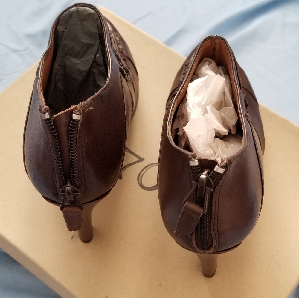 No 704B Hannie platform leather ankle boot

No 704